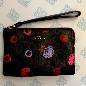 Authentic Coach Zip Around Wristlet